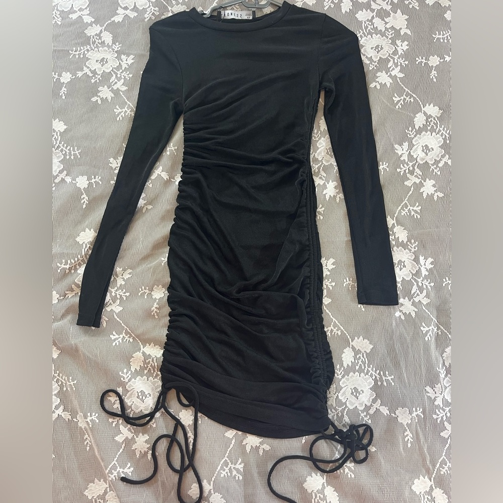 Lioness Black Long Sleeve Dress - Picture 10 of 13